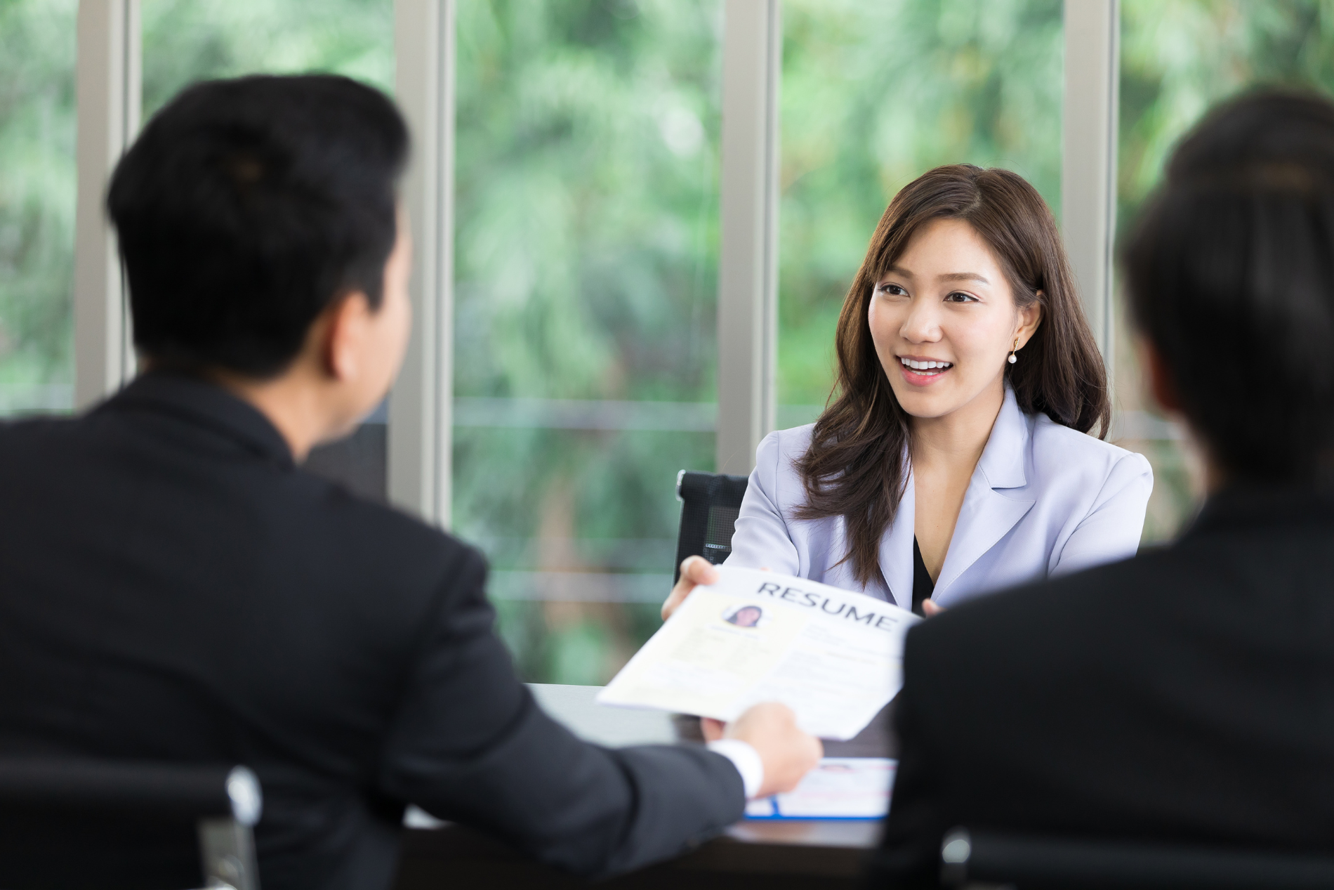 job interview advice - people having interview