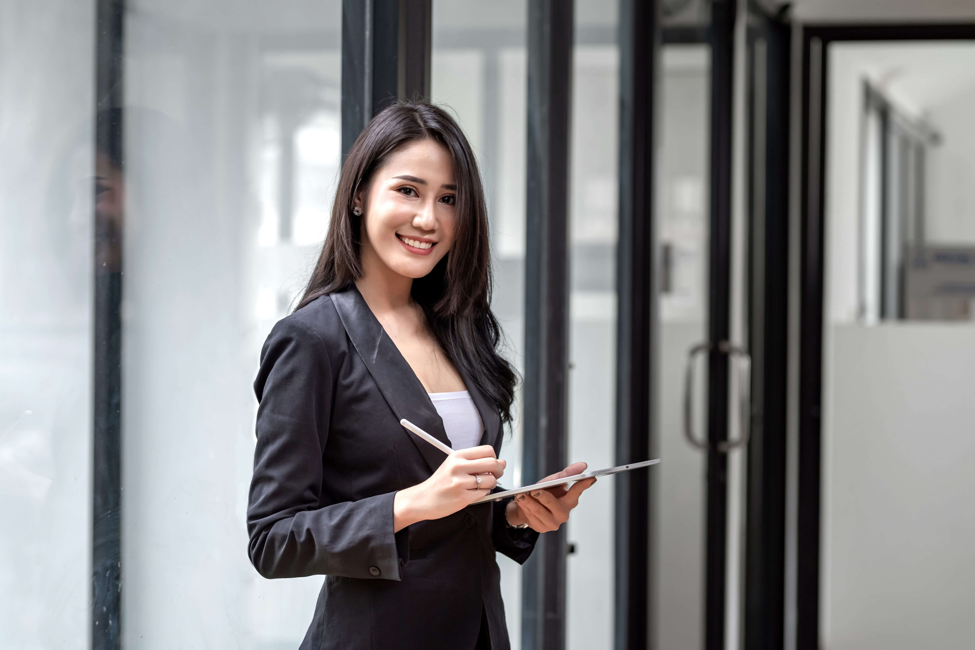 human resources recruitment - women with long hair in corporate attire