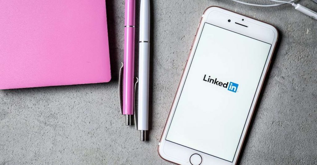 Job Seekers Hub | How To Make The Perfect LinkedIn Profile