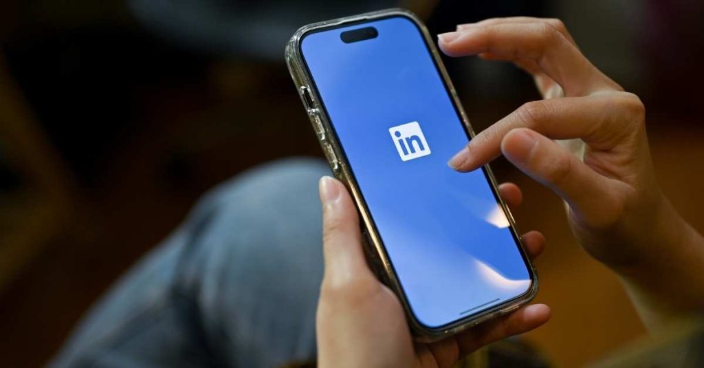 How to Customize Your LinkedIn URL - Pulse Recruitment